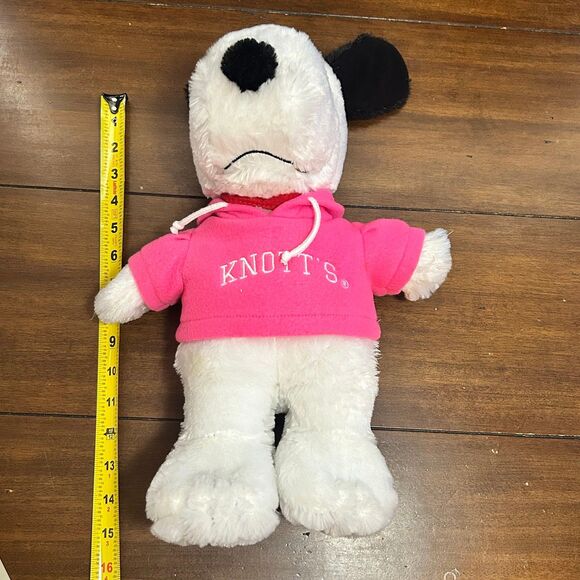 Vintage Knott’s Berry Farm Snoopy in Sweatshirt - Picture 5 of 7